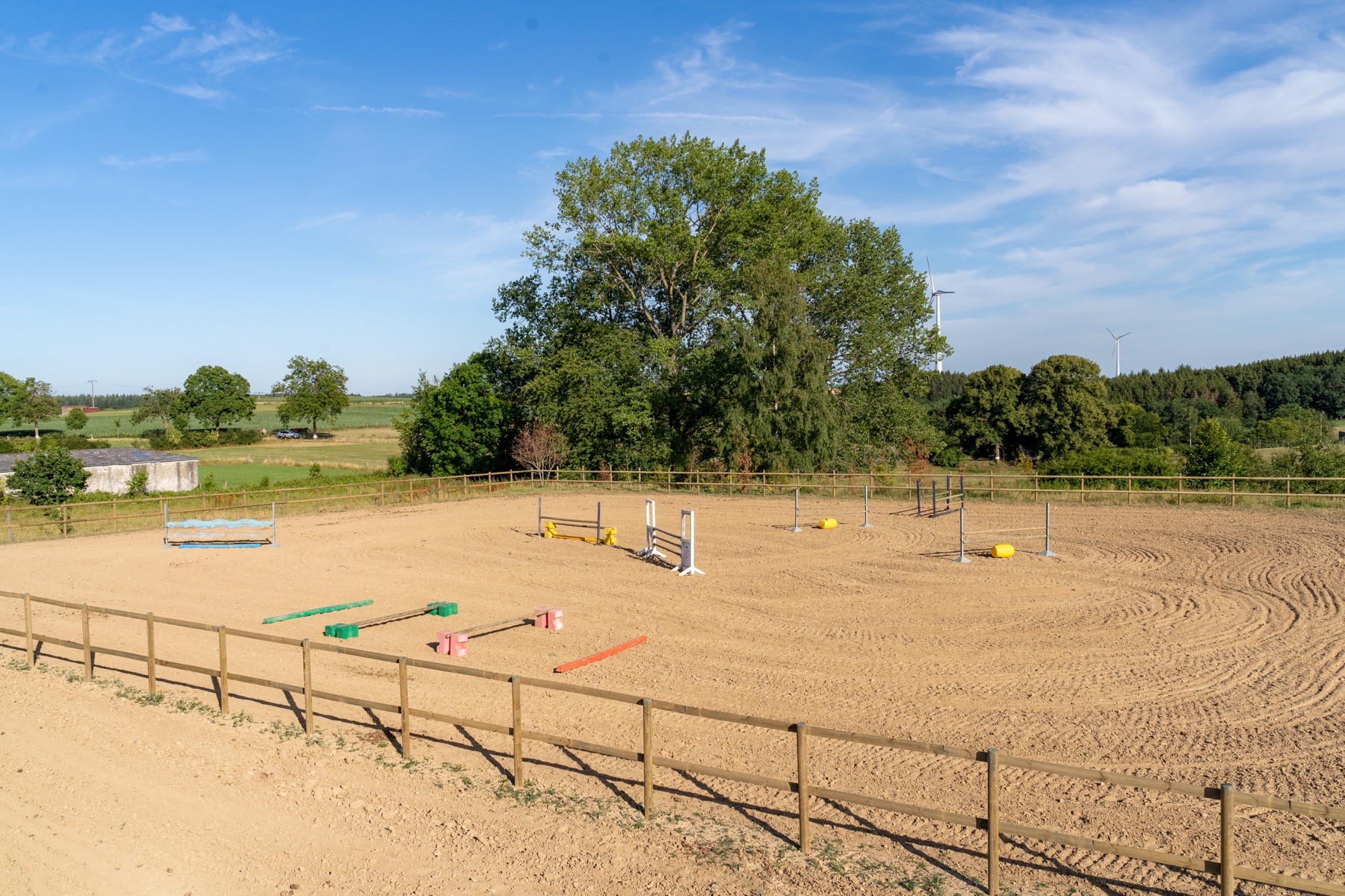 Außenplatz für den Springsport